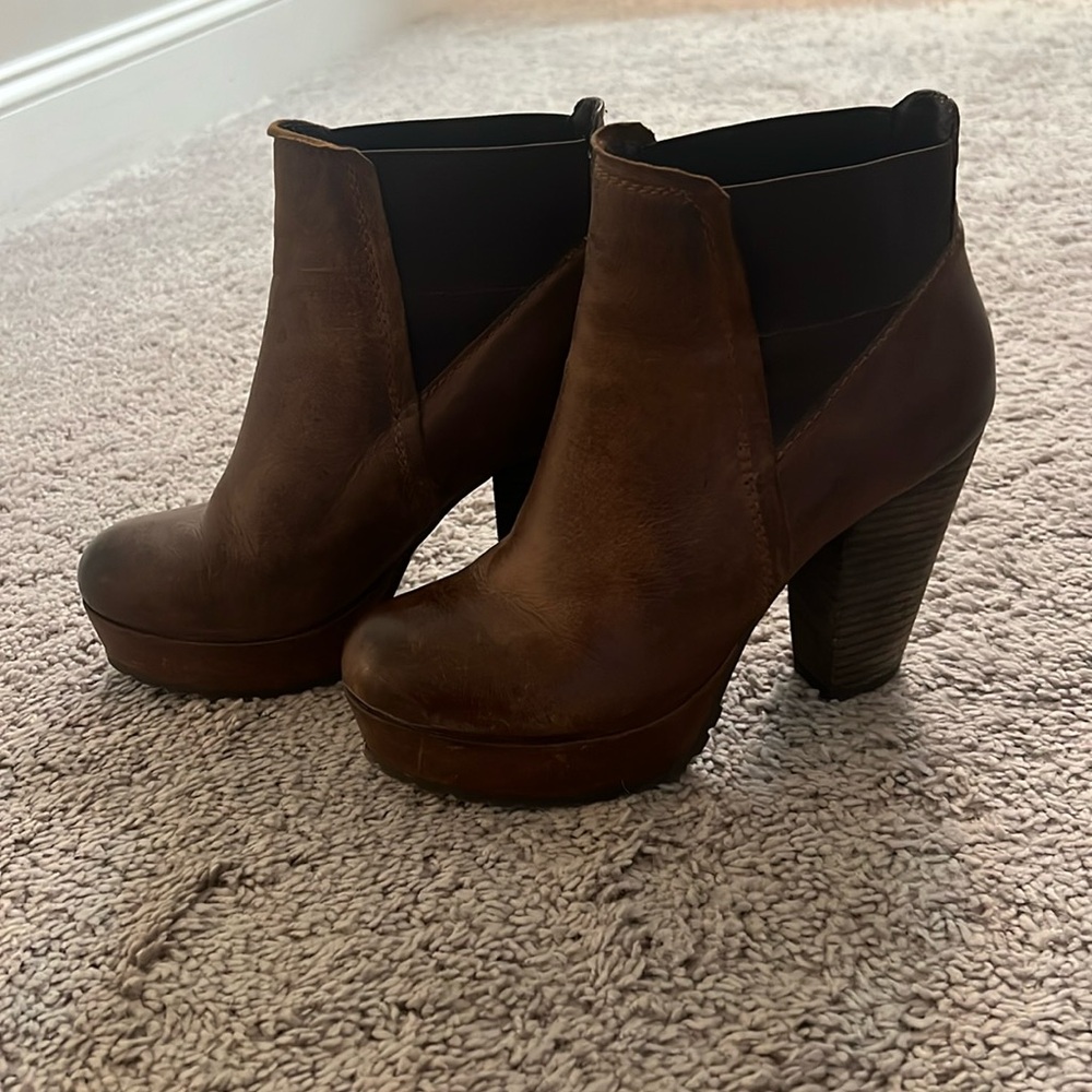 Steve Madden Platform Booties